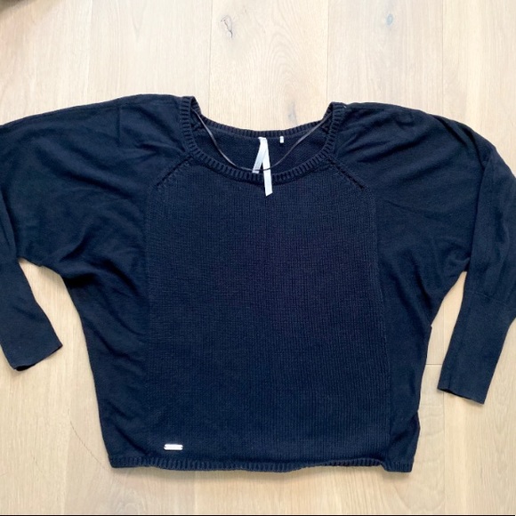 LOLË sweater size S